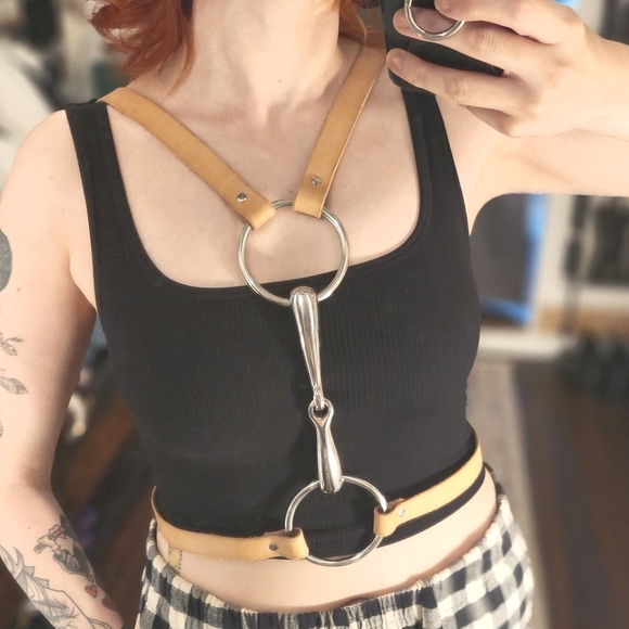 Fashion harness Handmade natural color leather Size 38" chest - Picture 11 of 13